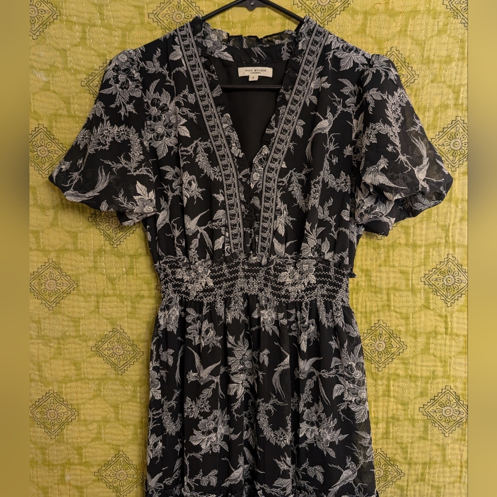 Max Studio London  Black and White Floral Maxi Dress - Picture 2 of 7